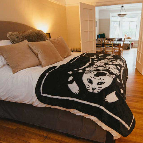 Monmon Cats Flat Cat Throw Blanket