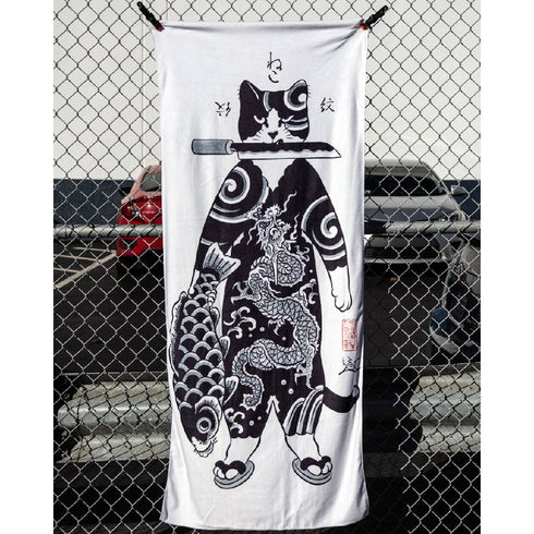 KNIFE CAT THROW TOWEL